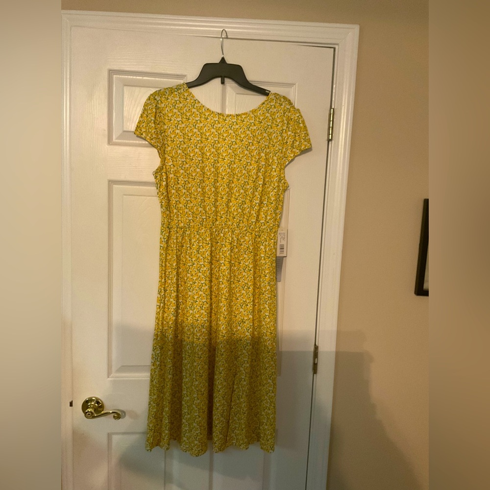 Cute Lemon Dress size large or 14